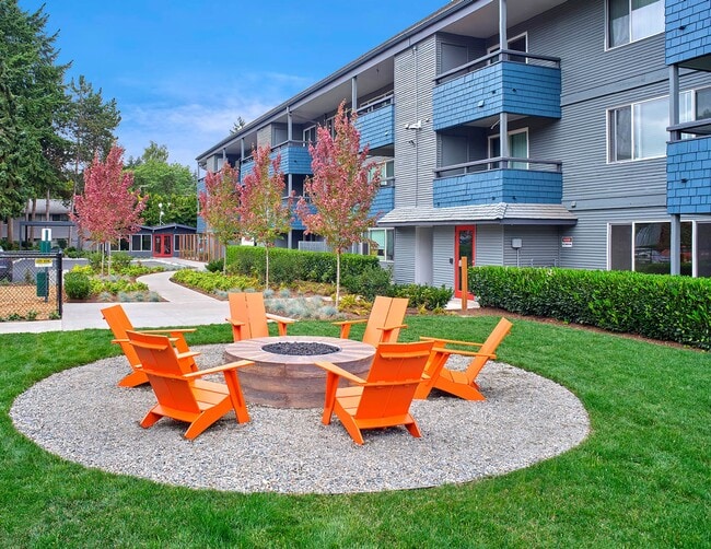 Building Photo - 3030 Lake City