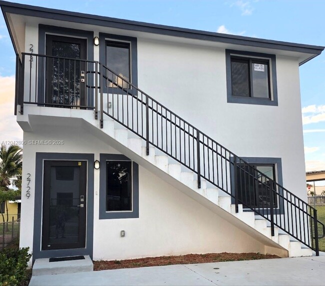 Building Photo - 2729 NW 44th St Unit 2729