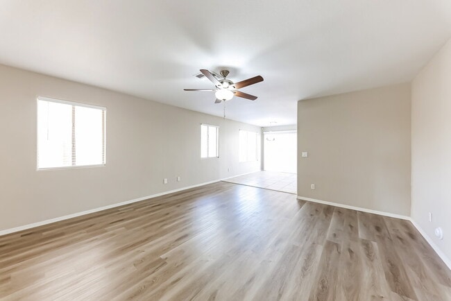Photo - 6054 W Jones Ave