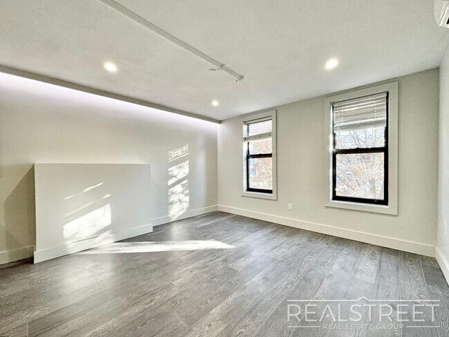 Photo - Brand New 1 Bed w Full Kitchen Amenities in Prime Crown Heights Unit 4A