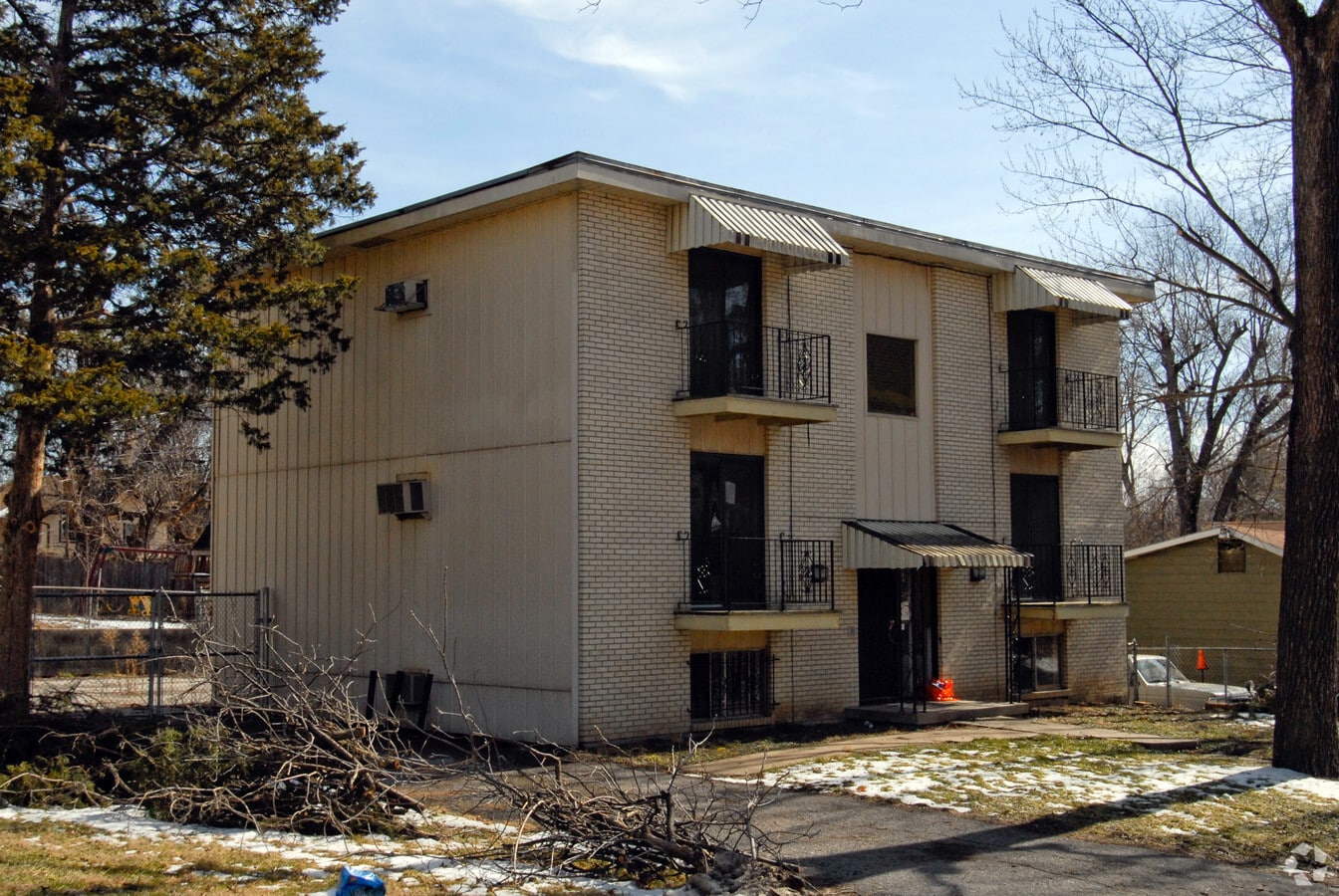 Photo - 345 N 30th St