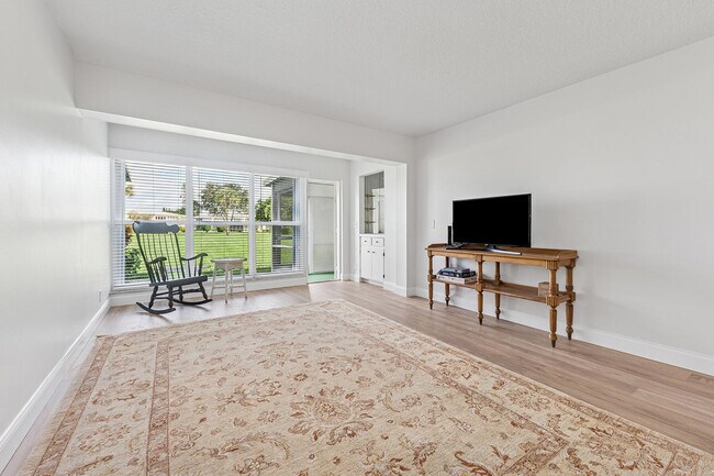 Photo - 1421 NW 20th Ave Unit 104
