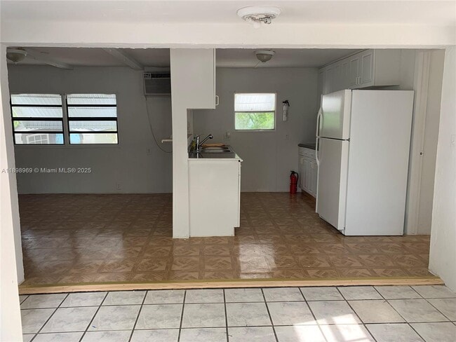Photo - 740 Largo Rd