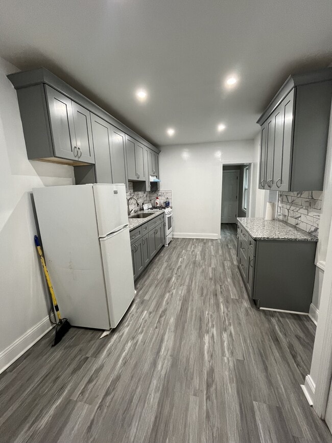 Photo - 1006 Potter St