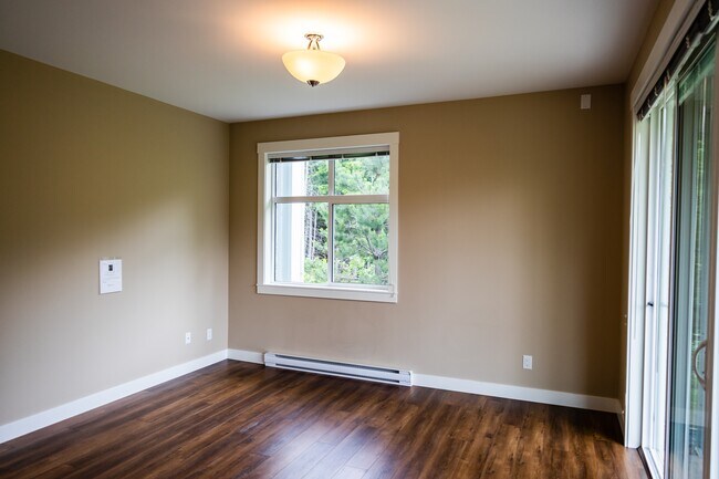 110 Baxter Ave