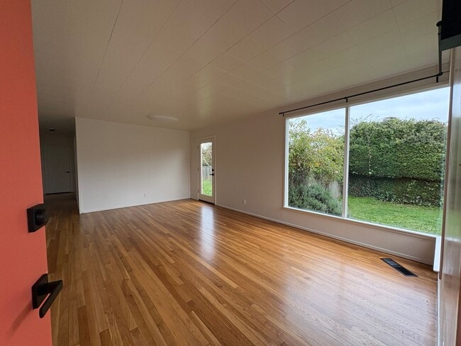 Photo - 3 Bed One Bath House