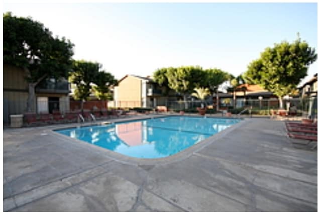 Pool - Regency West Apartments
