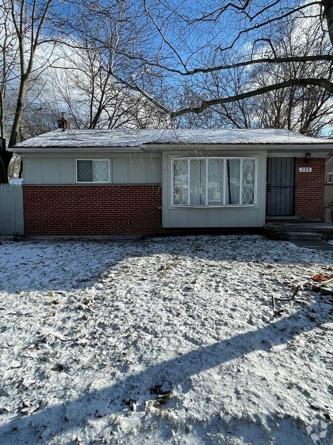 Building Photo - Move in Ready Ranch home in Inkster