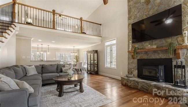 Photo - 120 Tall Oak Dr