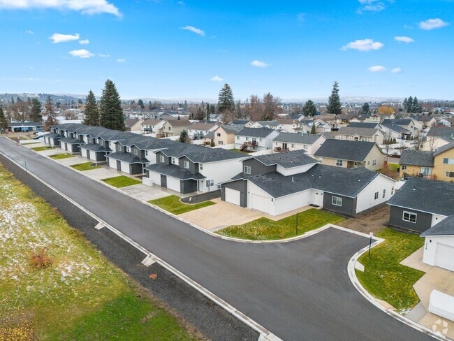 Building Photo - 1719/1721 N Manifold Ln Unit 1719 Rental