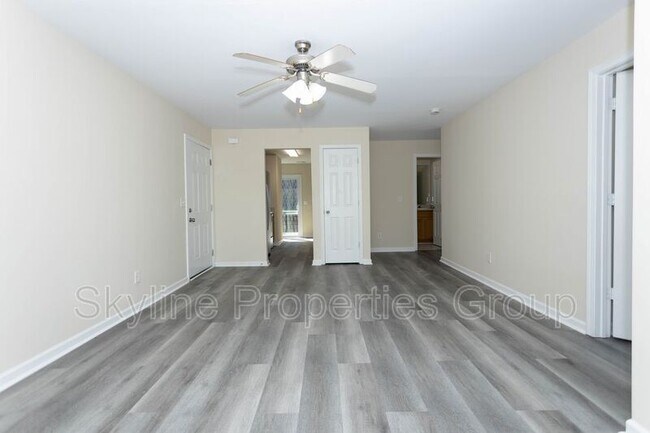 Photo - 1400 Stonehaven Cir