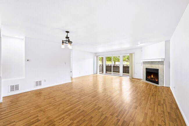 Photo - 23712 Pondview Pl