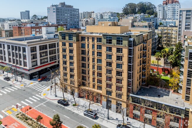 Photo - Pacific Place