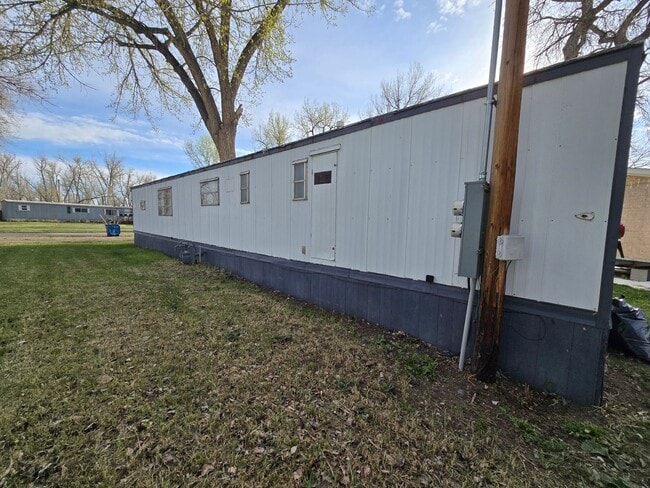 Photo - 2 bed 1 bath Home *Section 8 Welcome*