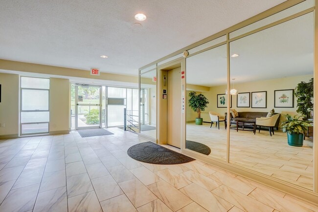 Photo - 7400 Lakeview Dr