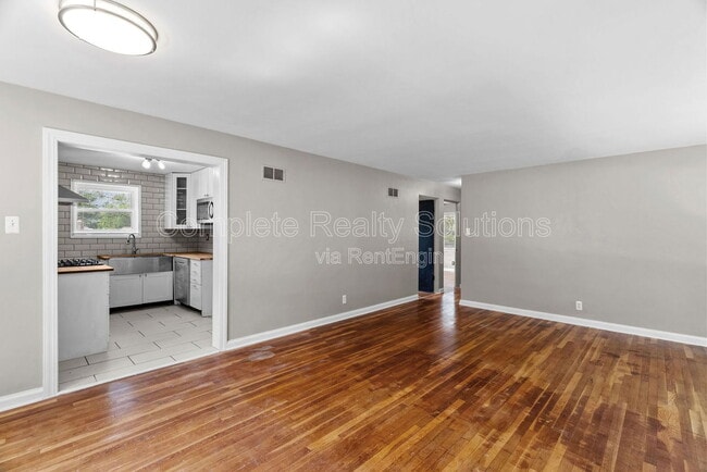 Photo - 1225 Buck Ave