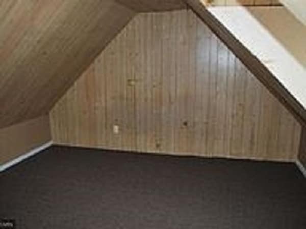 MASTER UPSTAIRS