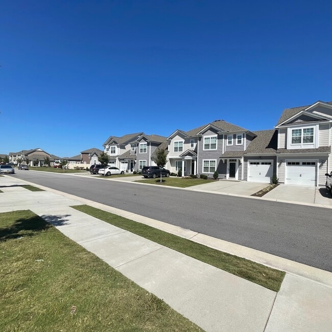 Photo - 413 Heartfield Dr
