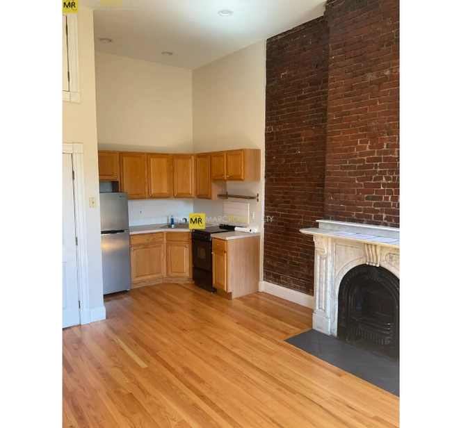 Building Photo - 670 Tremont St Unit 1R Rental