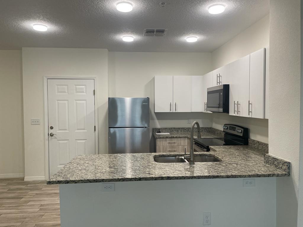 Photo - 2121 McCoy Rd
