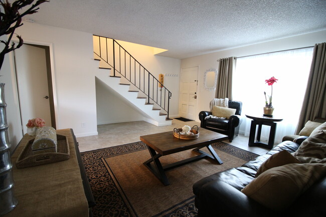 Photo - 1326 Galleon Way