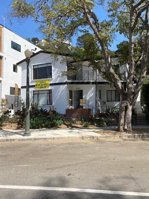 Building Photo - 858 Moraga Dr