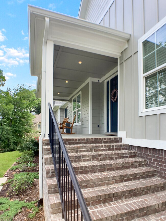 Photo - 1612 Auburndale Ave