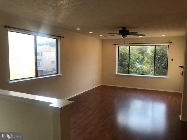 Photo - 9238 Jamison Ave Unidad A