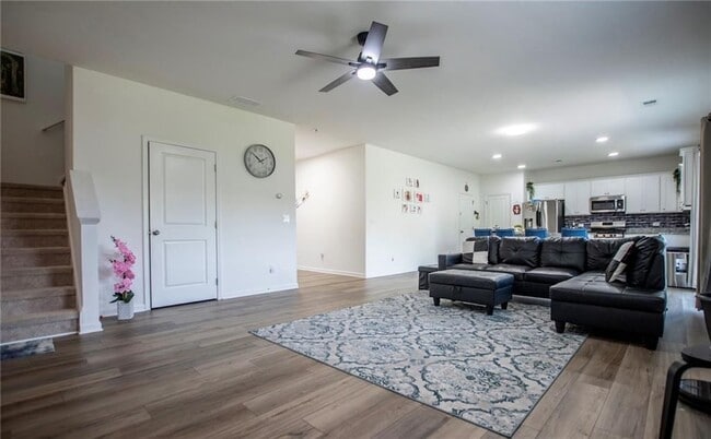 Photo - 194 Rivulet Dr