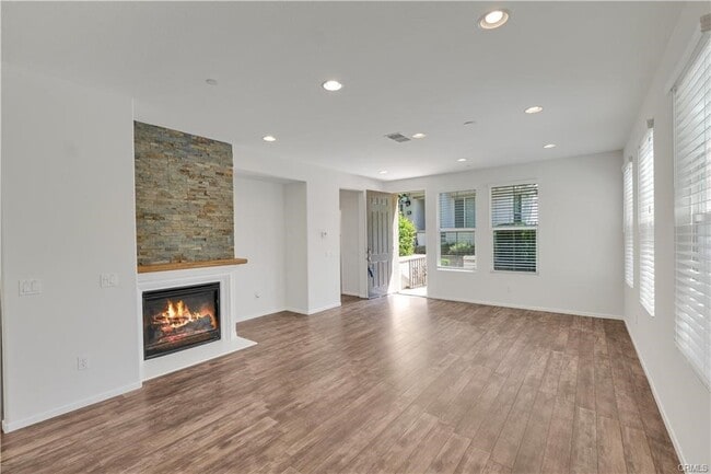 Building Photo - 15723 Parkhouse Dr Unit 91