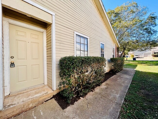 Photo - 9317 Kempler Dr Unit A