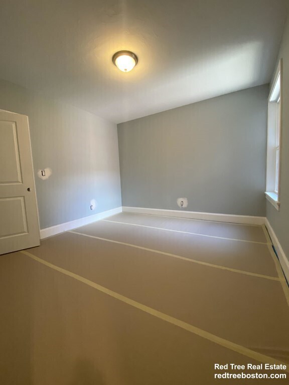 Photo - 186 Kelton St