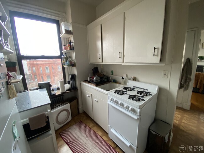 Photo - 16 Davis Ave Unit 10