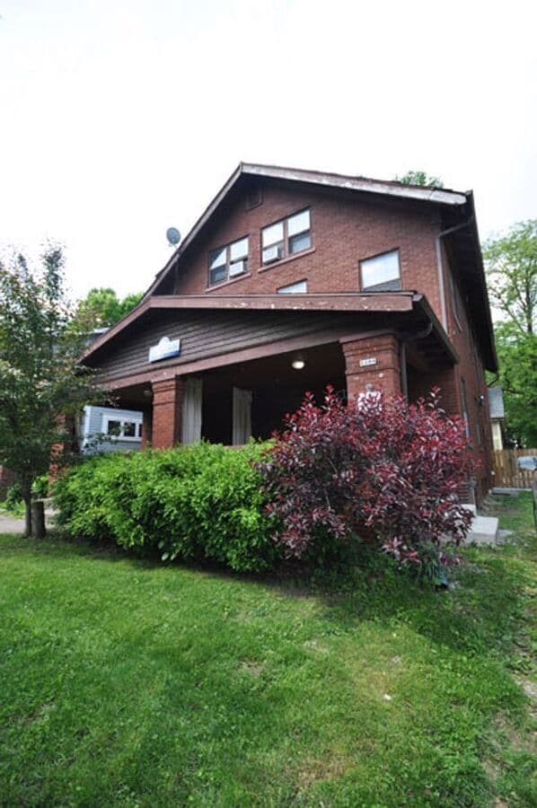 Building Photo - 1499 Perry St Rental