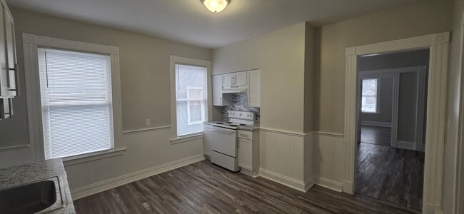 Photo - 114 Cedar Hill Ave Unit 1