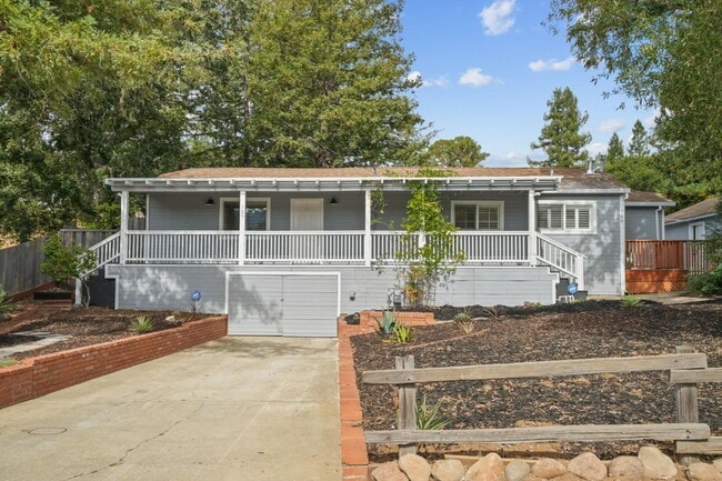 Building Photo - 789 Cañada Rd Rental