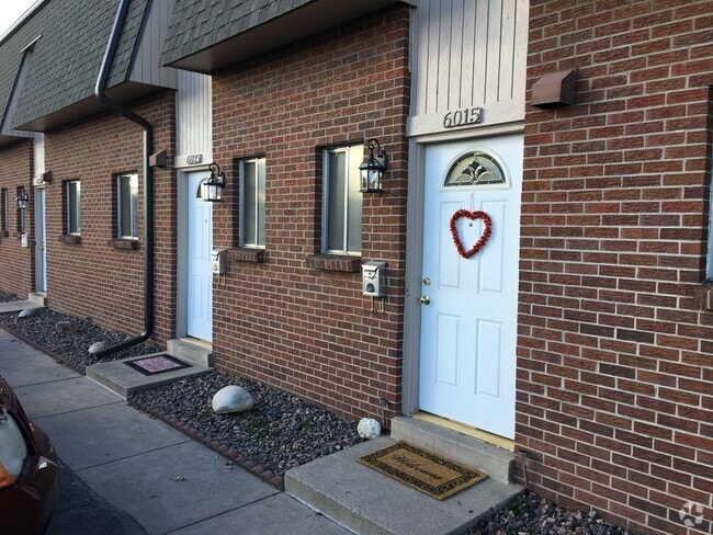 Building Photo - 6035 W 47th Ave Rental