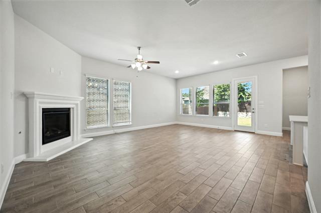 Photo - 4040 Crowe Ln