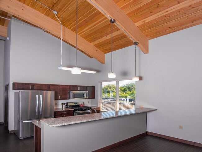 Photo - Willy Street Central