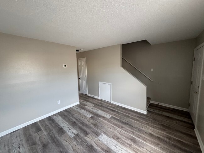 Building Photo - 4206 Delbert Ave Unit C