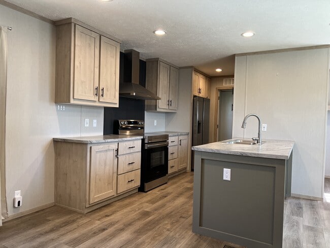 Photo - 15462 Lewis Rd