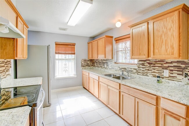 Photo - 11807 Greenmesa Dr