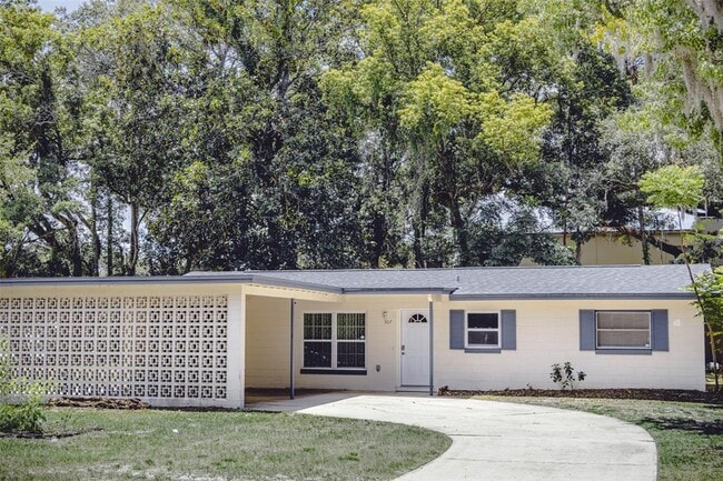 Building Photo - 307 Seminole Ave