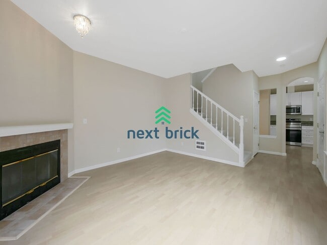Photo - 2 Bed and 2.5 Bath Stunning Townhome is Av...