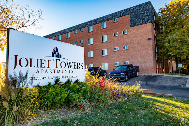 Property Sign - Joliet Towers Rental