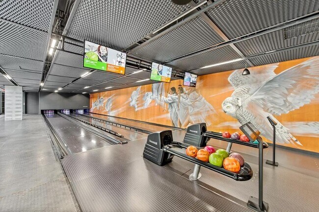 Photo - 557 Hart St Unidad 13-17