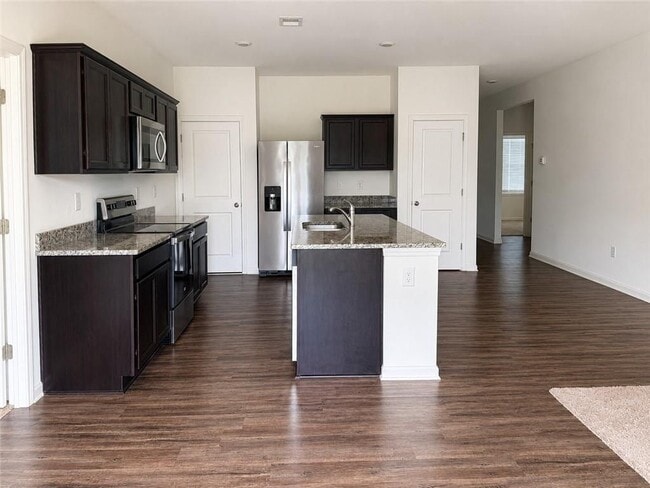 Photo - 408 Nola Ct NW