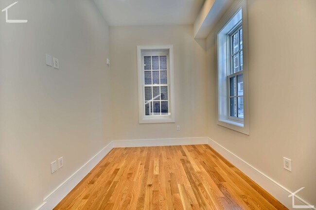 Photo - 16 Winchester St