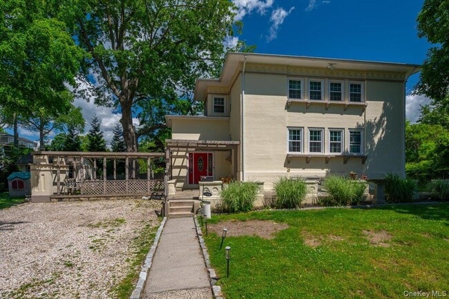 Photo - 116 Soundview Ave