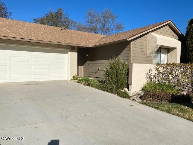 Building Photo - 26265 Rainbow Glen Dr Rental